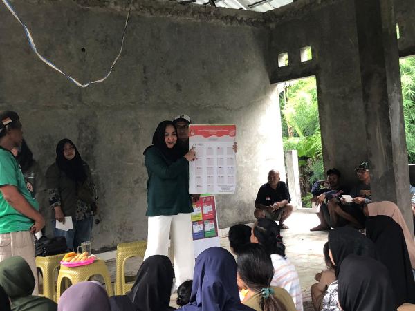 Disambut Meriah, Yasmin Sanad Mancing Bareng Masyarakat Bogor Utara