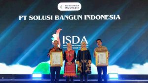 Dorong Inisiatif Berkelanjutan, Solusi Bangun Indonesia Pabrik Narogong Raih Penghargaan Indonesian SDGs Awards (ISDA) 2023_2