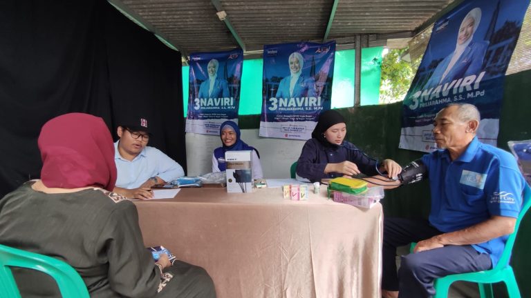 Caleg DPRD Kota Bogor Naviri Priliarahma Beri Layanan Kesehatan Gratis untuk Lansia