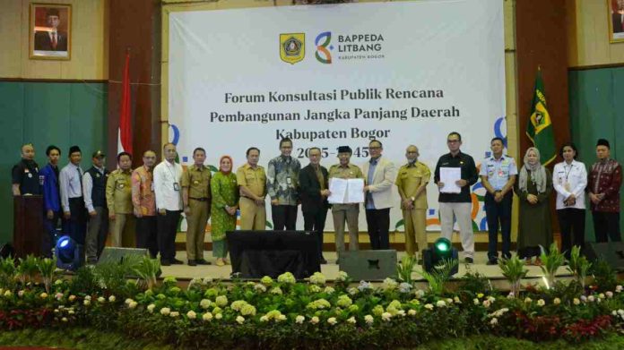 Bupati Bogor, Iwan Setiawan merancang Big Data Kabupaten Bogor sebagai landasan pembangunan ke depan.