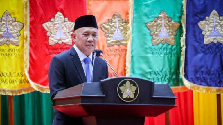 MenKopUKM Orasi Ilmiah di USK Aceh Suarakan Perjuangan Ekonomi Rakyat