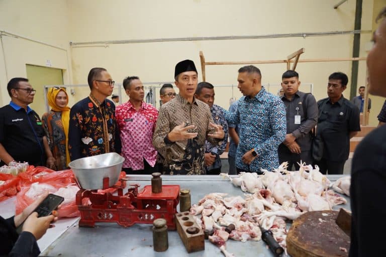 Wakil Wali Kota Bogor Cek Operasional Pasar Pamoyanan Usai Diresmikan