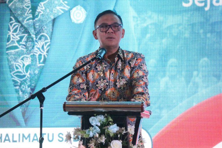 Iwan Setiawan Naikkan Insentif RT/RW dan Fasilitasi BPJS Ketenagakerjaan