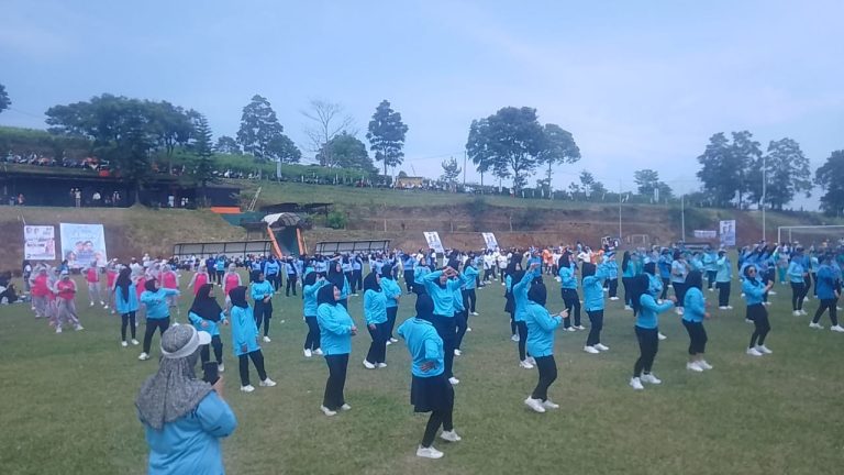 Dukung Generasi Bugar, Nurunnisa Helat Lomba Joget Gemoy