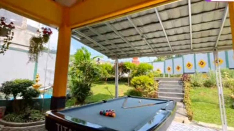 Villa Murah Lengkap dengan Meja Billiard di Puncak Bogor untuk Liburan Weekend
