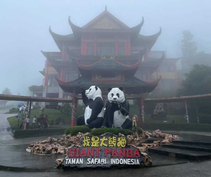Istana Panda Taman Safari Bogor