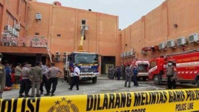 Detik-detik Kebakaran Maut Karaoke Orange di Tegal yang Menewaskan 6 Nyawa