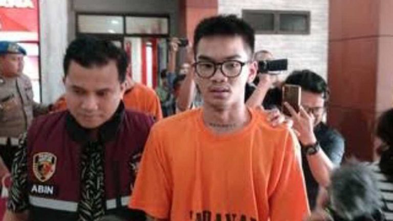Gebugin Anak Anggota DPRD, Seleb Tiktok Satria Mahathir Ditangkap Polisi