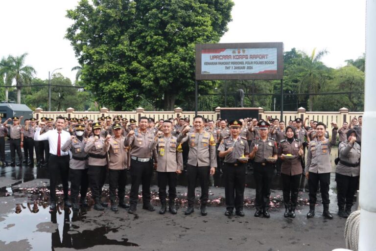 Polres Bogor Gelar Upacara Kenaikan Pangkat, 106 Personel Naik Satu Tingkat