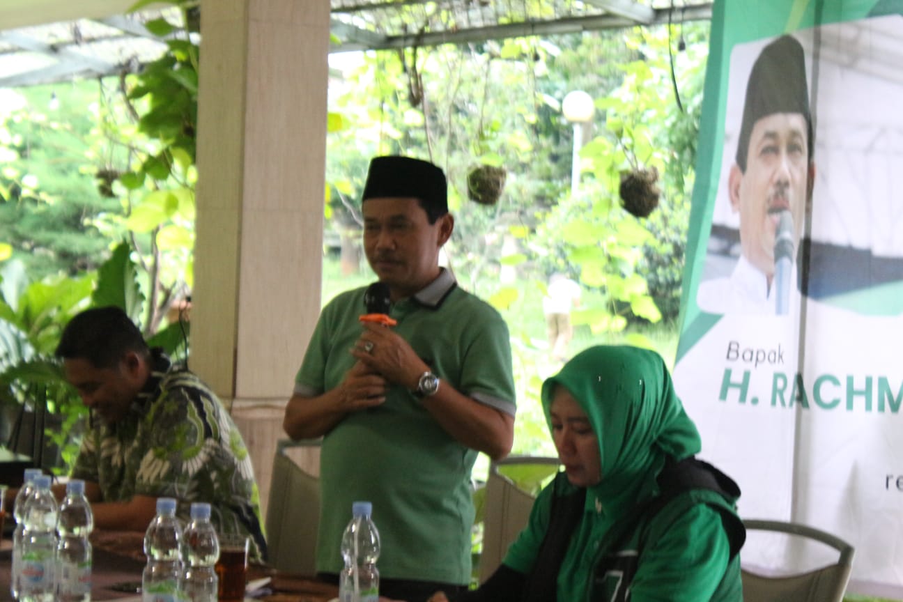 Rachmat Yasin (RY) dalam acara Temu Kangen dengan alim ulama, guru ngaji dan para kyai di Babakanmadang, Kabupaten Bogor Sabtu, 6 Januari 2024. (Istimewa/Bogordaily.net)