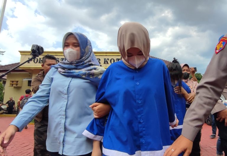 Dua Selebgram Bogor Dicokok Polisi Gegara Iklankan Judi Online