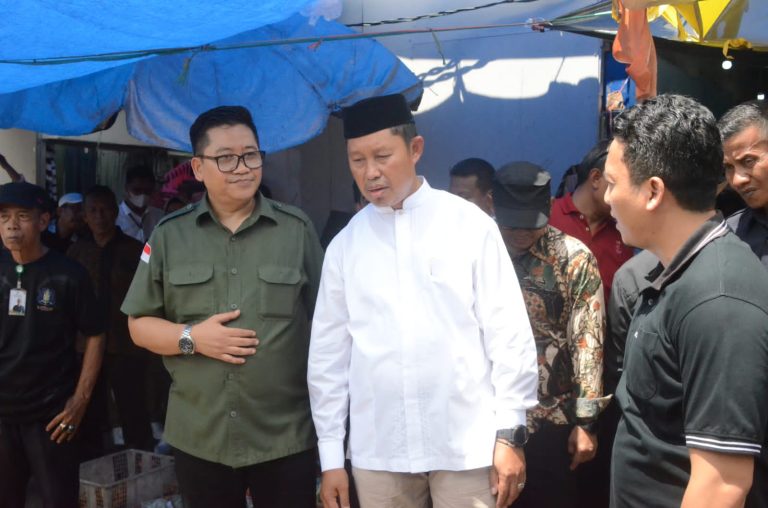 Bareng PJ Bupati Bogor, Dirut Perumda Pasar Tohaga Tinjau Pasar Leuwiliang
