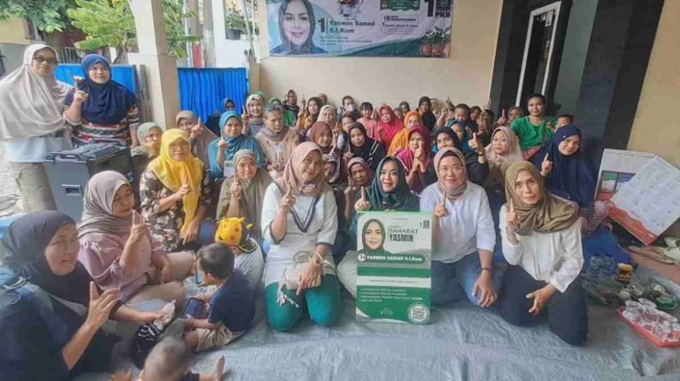 Acungkan 1 Jari, Ibu-ibu Bogor Utara Solid Dukung Yasmin Sanad