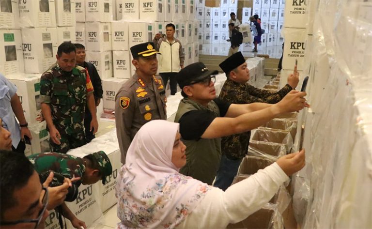 Kapolresta Bogor Kota Cek TPS Rawan Bencana Bersama Dandim dan Wali Kota