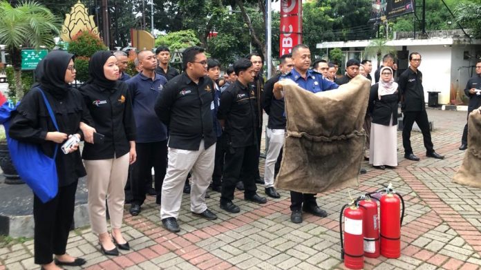 Padjadjaran Hotel Bogor Gelar Fire Rescue Training