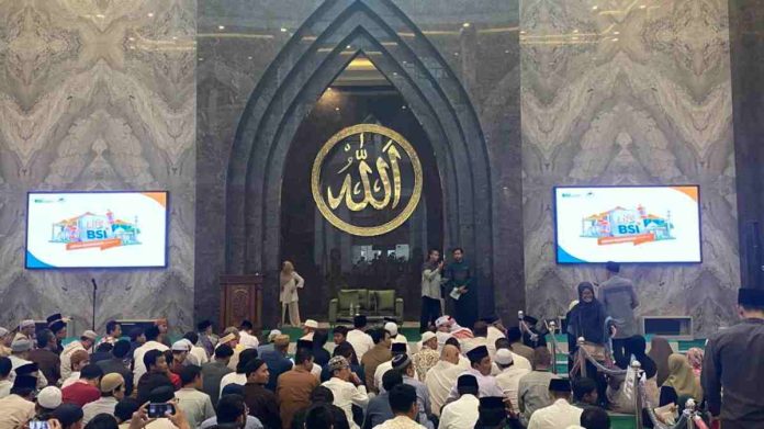 Bank Syariah Indonesia Gelar Gema Ramadhan 1445 H di Masjid Darussalam, Kota Wisata