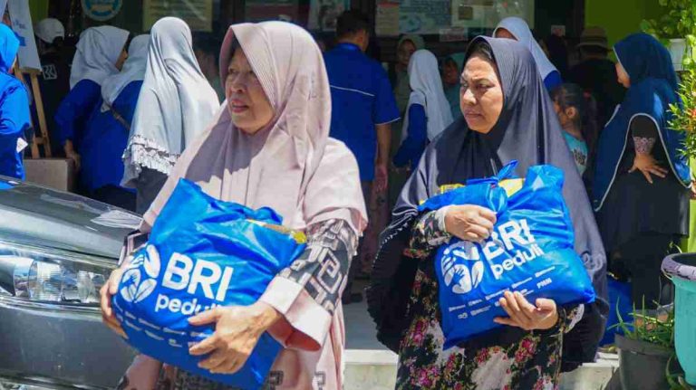 Berbagi di Bulan Ramadan, BRI Group Salurkan 128 Ribu Paket  di Seluruh Penjuru Negeri