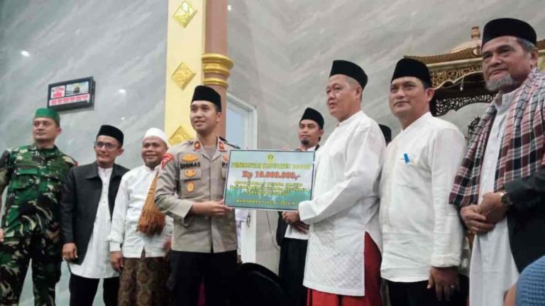 Camat Cibinong Tingkatkan Silaturahmi dan Ukhuwah Islamiyah Melalui Tarawih Keliling