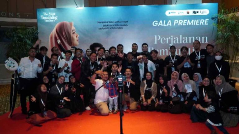Dapat Rating 9.5 di IMDb dan Apresiasi di TikTok, Film Perjalanan Pembuktian Cinta Tembus 52 Ribu Penonton Selama 3 Hari Tayang di Bulan Ramadhan