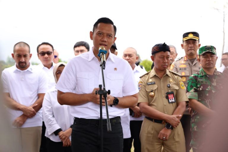 Peringati Hari Bumi, Menteri AHY Tanam Pohon di Kabupaten Bogor