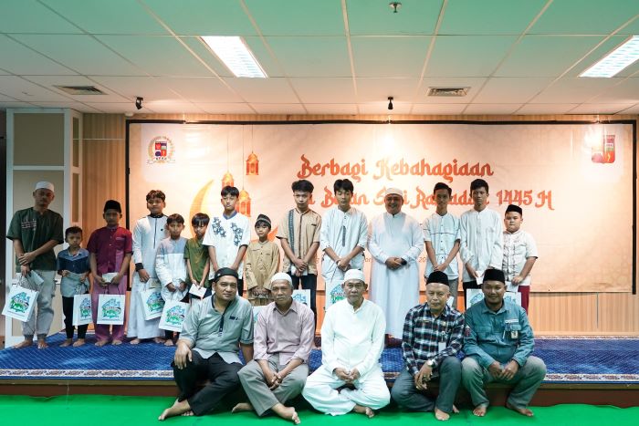 Pimpinan dan Sekretariat DPRD Kota Bogor Berbagi di Bulan Ramadan