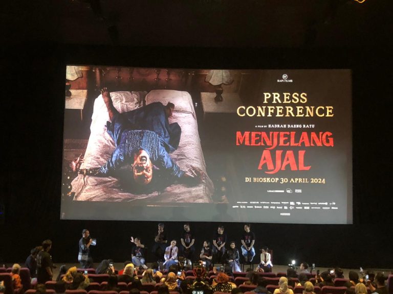 Sinopsis dan Daftar Pemain Film Menjelang Ajal dan Jadwal Tayang di Bioskop