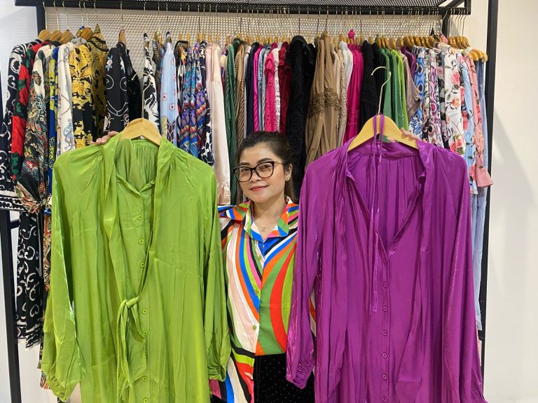 Key Boutique Bogor Tawarkan Pakaian Shimer Bonus Tas Eksklusif