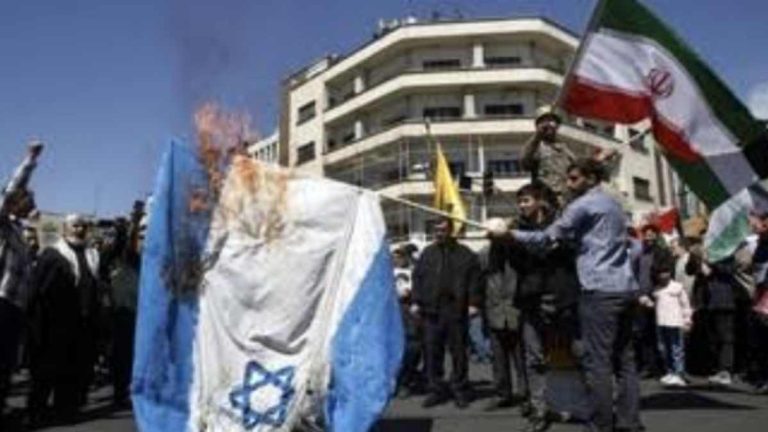 Tak Gentar! Iran Bersiap Serang Israel