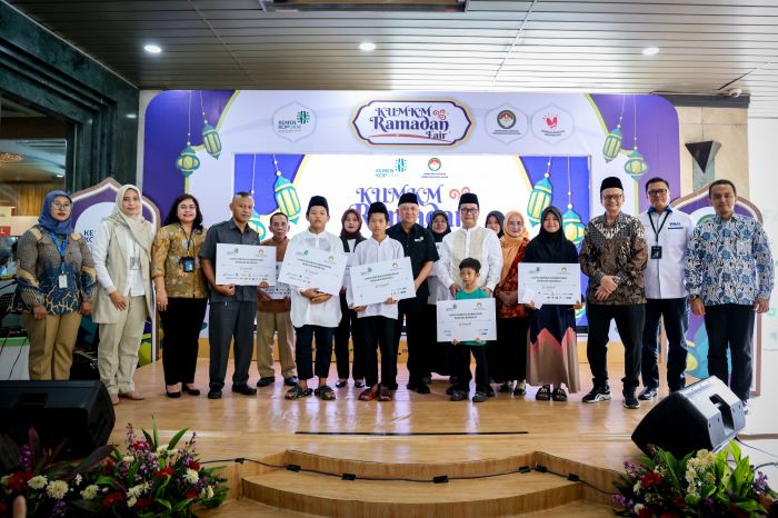 MenKopUKM Teten Masduki, saat meresmikan KUMKM Ramadan Fair 1445 H, di kantor Kementerian Koperasi dan UKM, Jakarta, Senin, 1 April 2024. (Foto: Dok. KemenKopUKM)