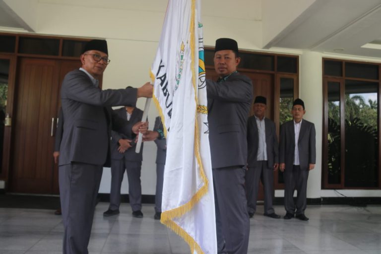 Lepas Kafilah Kabupaten Bogor untuk Ikuti MTQ Jabar ke-38, Ini Pesan Pj Bupati  