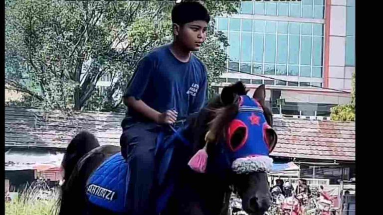 Tradisi Berkuda di Alun-Alun Empang Bogor: Jejak Sejarah dan Keunikan Budaya
