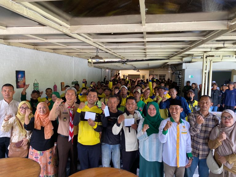 Baznas Kota Bogor Bagikan THR untuk 400 Buruh/Pekerja Harian Lepas