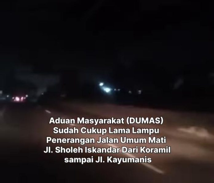 lampu Jalan Kayumanis