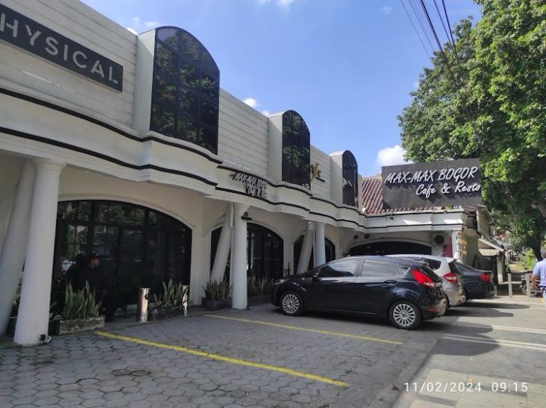 Max-Max Bogor Cafe & Resto: Destinasi Kuliner Favorit di Pusat Kota Bogor