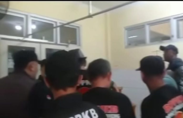 Viral Ormas Geruduk Puskesmas Leuwisadeng Bogor, Ancam Tim Medis