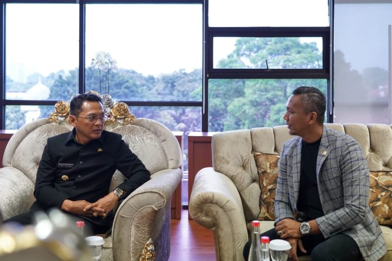 Silaturahmi Pimpinan DPRD dengan Pj Wali Kota: Bahas Isu Strategis dan Tingkatkan Sinergitas Demi Kota Bogor