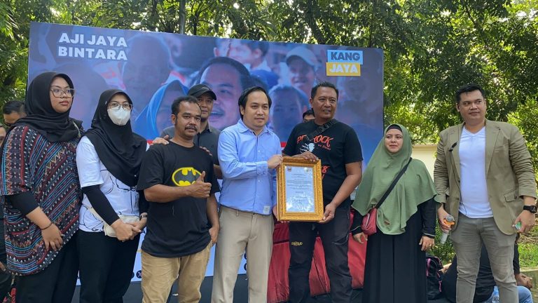 5.000 PKL dan Warga Deklarasi Dukung Aji Jaya Bintara Menjadi Calon Walikota Bogor 2024