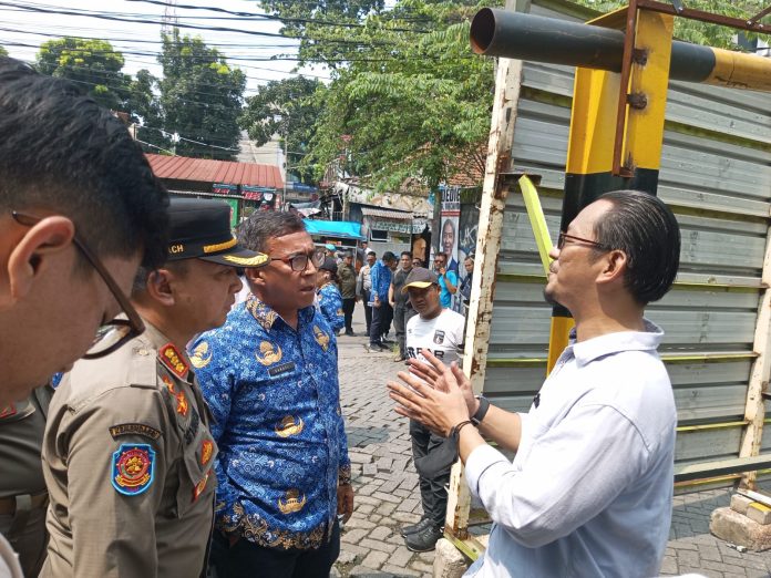 Satpol PP Kota Bogor di akses Jambu Dua
