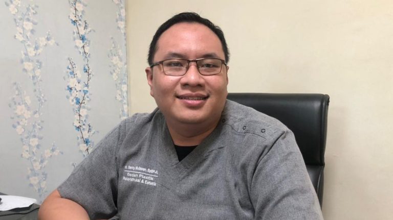 dr Benny Muliawan Jelaskan Tehnik dan Jenis Memperbesar Payudara Secara Aman