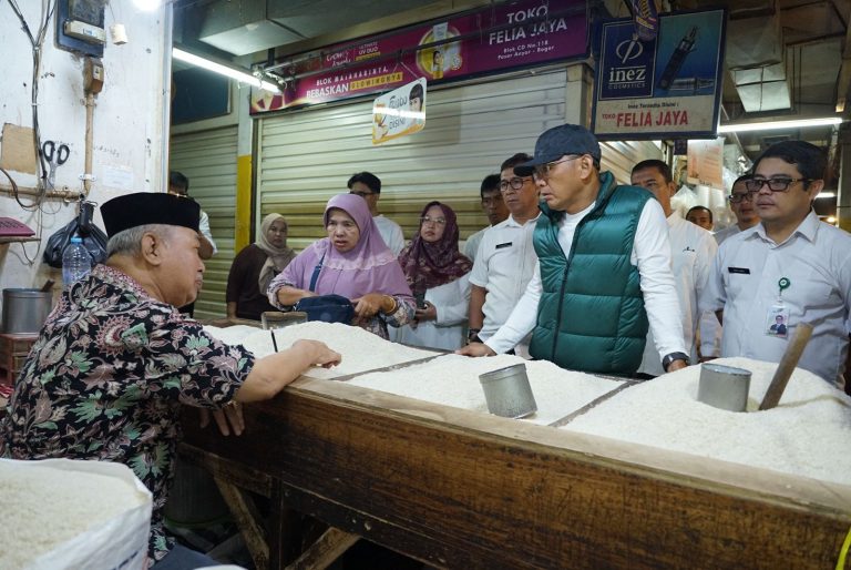 Jelang Idul Adha, Pj Wali Kota Bogor Cek Harga Bahan Pokok