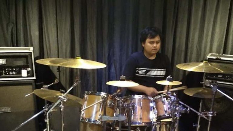 Melihat ‘Rocky Music Studio’, Studio Band yang Berdiri Sejak Tahun 2000 di Bogor 