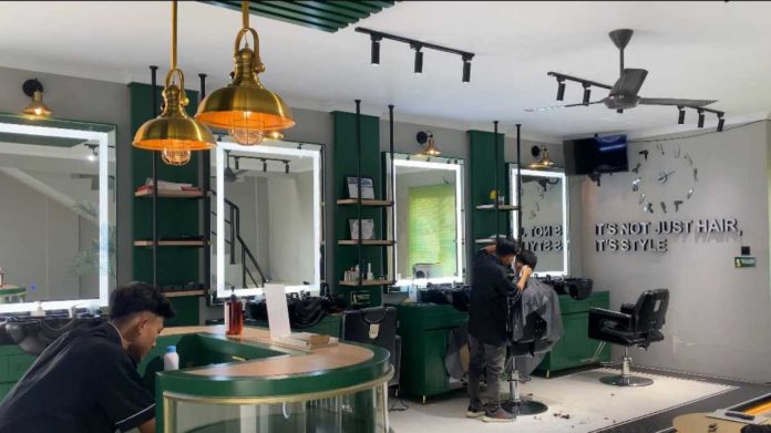 Upper Touch Barber Shop Tawarkan Diskon dan Kopi Gratis