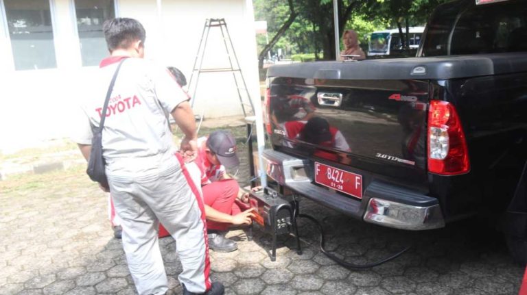 DLH Kabupaten Bogor Gelar Uji Emisi Kendaraan