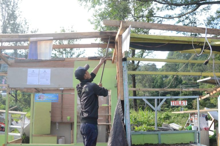 Relokasi PKL, Pemkab Bogor Gratiskan Biaya Retribusi Selama 6 Bulan bagi Pedagang di Rest Area Puncak 