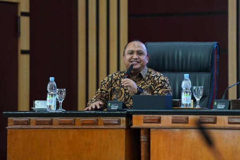 Atang Trisnanto Sebut Akan Upayakan Banding Raperda Pinjol