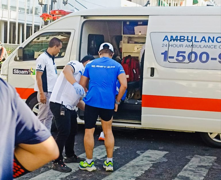 Tiga Ambulance Siloam Hospitals Layani Pelari Pocari Sweat Run 2024