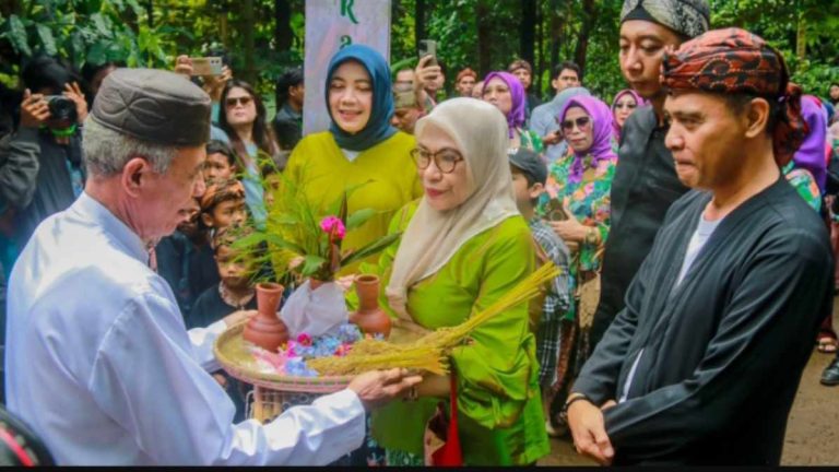 Melihat Sidekah Bumi di Mulyaharja yang Jadi Daya Tarik Turis Mancanegara