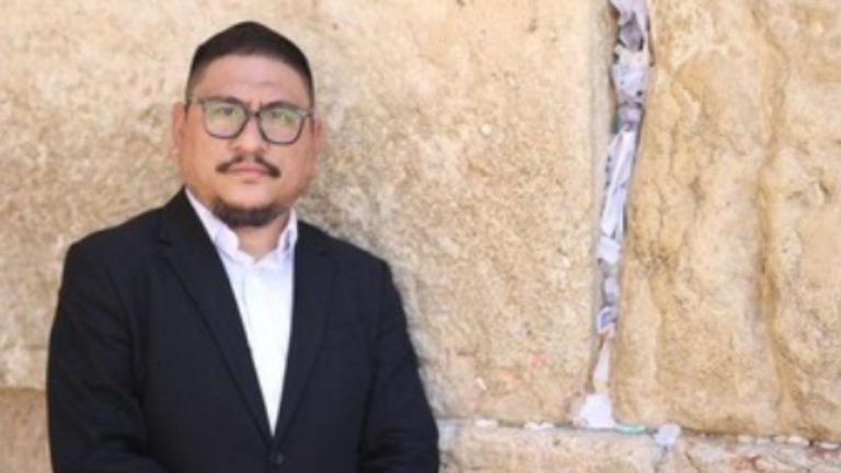 Profil Rabbi Yaakov, Pimpinan Yahudi Sulut yang Bertemu Presiden Israel