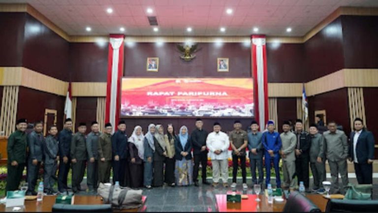 Diakhir Masa Jabatan DPRD Kota Bogor Periode 2019 – 2024, Berikan Kado Spesial Untuk Para Guru Kota Bogor