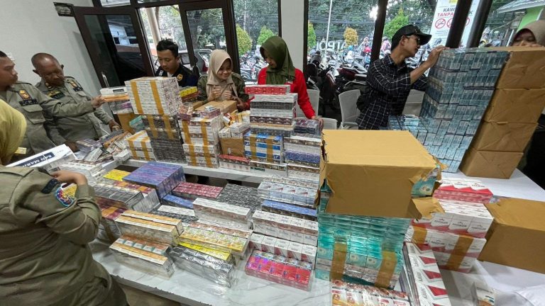 Rugikan Negara Rp38 Juta, 51.460 Batang Rokok Ilegal Disita Bea Cukai dan Satpol PP Bogor